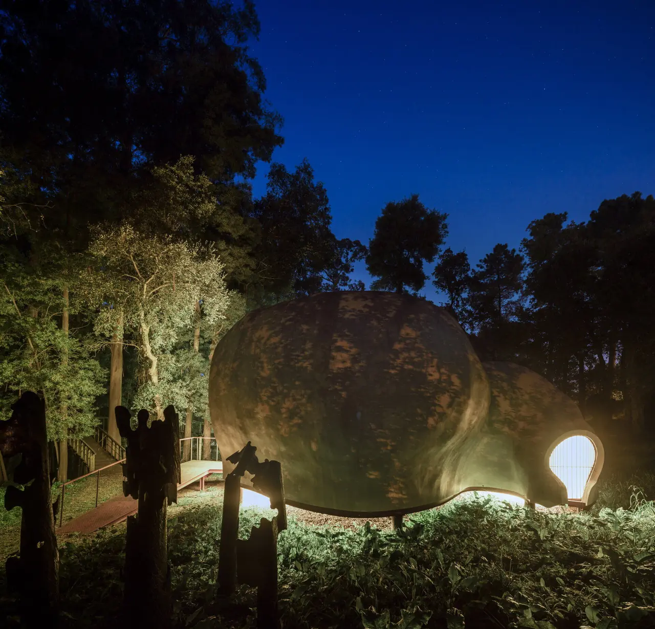 O Mato — Sculptural Retreat, Cucujães, Portugal (8)